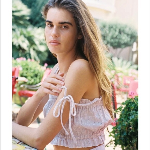 With Jéan Cami Crop - Picture 2 of 3